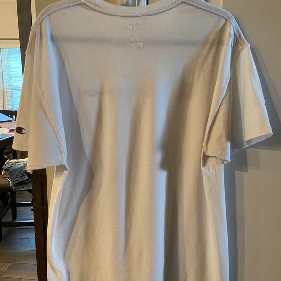 CHAMPION WOMEN’S SIZE LARGE WHITE SHORT SLEEVE SHIRT - Picture 3 of 5